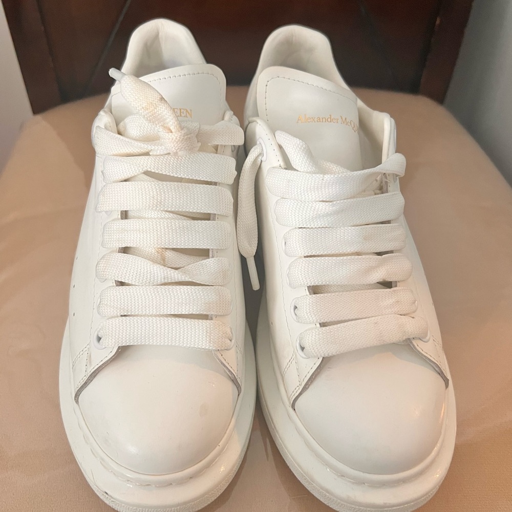 It has been worn but still in very good shape